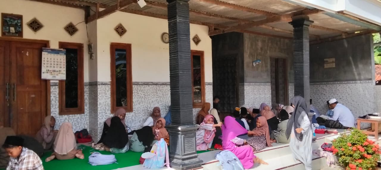 Seruling Hadirkan Harmoni Silaturahmi dan Cinta Al-Qur’an di SDI Al-Fahmiyah