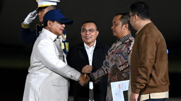 Presiden Prabowo Tiba di Tanah Air Usai Kunjungan Singkat ke Australia, Tegaskan Komitmen Perkuat Hubungan Bilateral