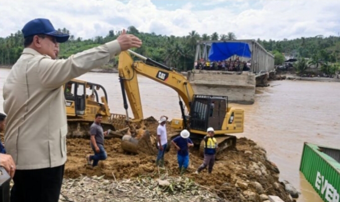 Presiden Prabowo Tinjau Pengerjaan Jembatan Bailey Teupin Mane, Pemerintah Pacu Pemulihan Akses Aceh