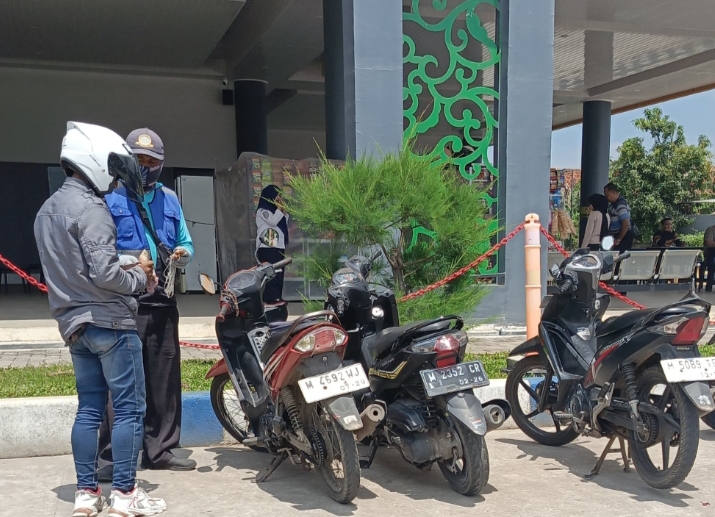 Warga Keluhkan Dugaan Pungli Parkir di Terminal Arya Wiraraja Sumenep