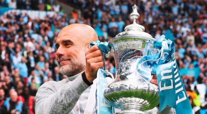 Pep Guardiola Ukir Sejarah Baru, Manchester City Raih Double Winner Piala Domestik