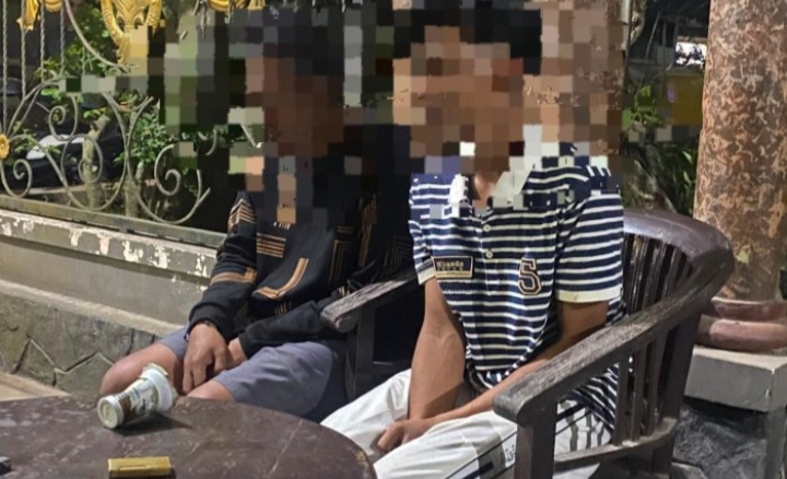 Dua Terduga Pencuri Lima Ekor Ayam Diamankan Warga di Manding, Polsek Manding Lakukan Pemeriksaan