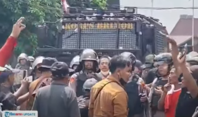 Massa Demo Desak Bupati Sudewo Mundur, DPR Minta Pemerintah Bersikap